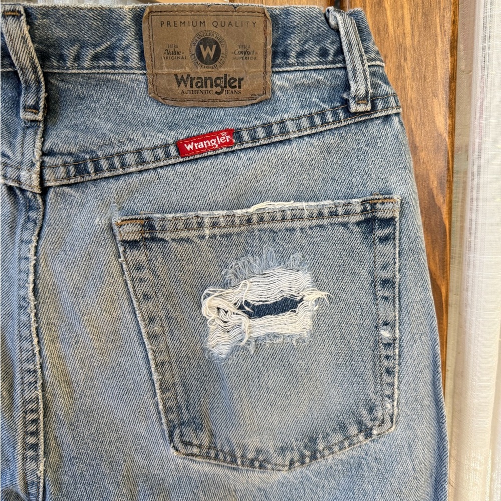 Vintage Wrangler Distressed Light Blue Men's Jeans